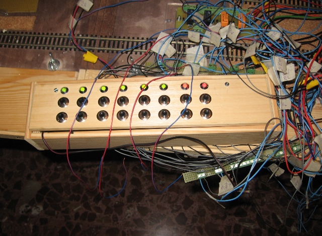 FunzionaTutto 01Rid.JPG