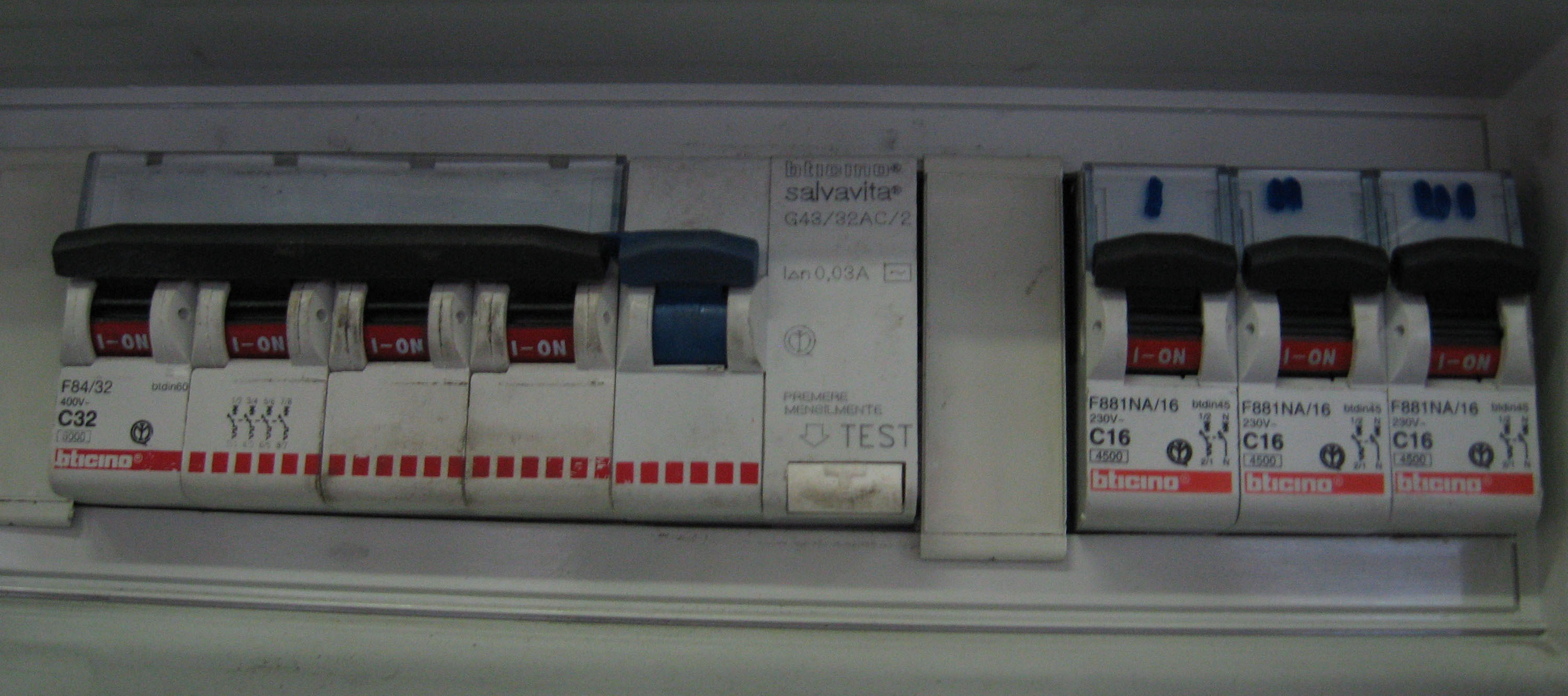 Senza titolo-1 copia.jpg