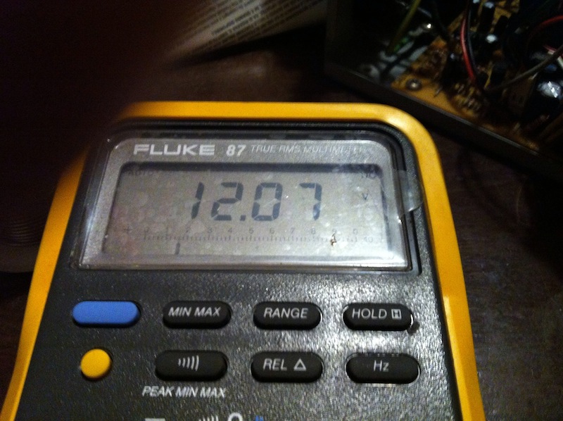 Tensione linea 12V.jpg