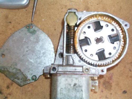 motore alzacristalli.jpg