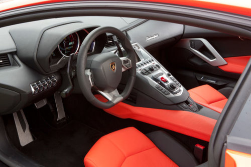 Aventador_CM_1591.jpg