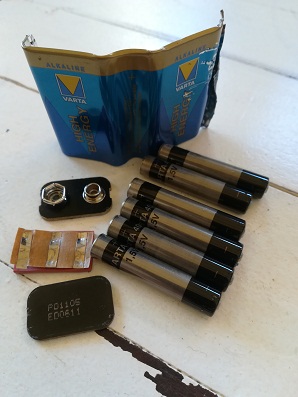 1 bat 9V open varta.jpg