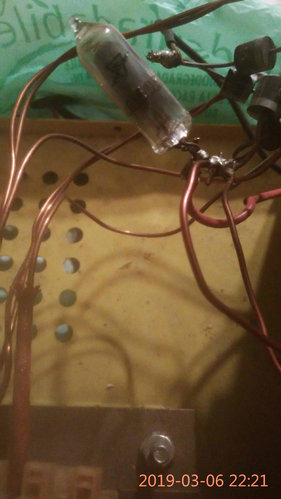 Componente caricabatteria1.jpg