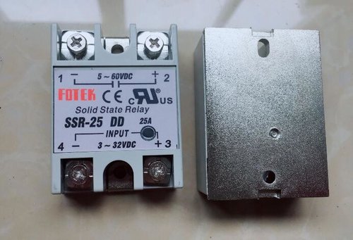 Relay SSR-25DD per DC.jpg