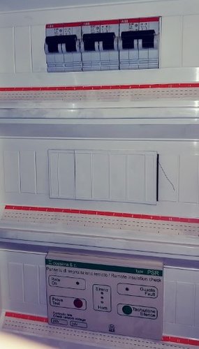 clina su q sala oper.jpg