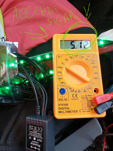 Accendisigari 5 volt.jpg