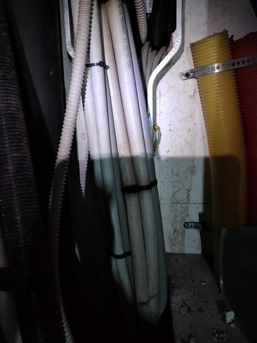 fascio_di_cavi.jpg