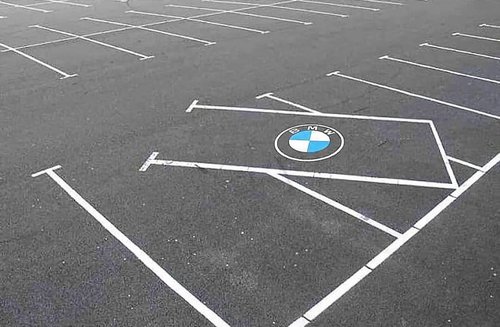 BMWparking1.jpeg