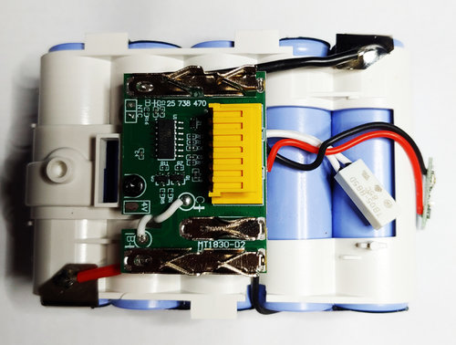 Falso pacco batterie Makita.jpg