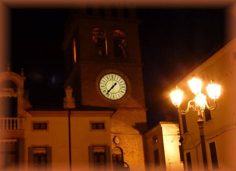 torreNotturno